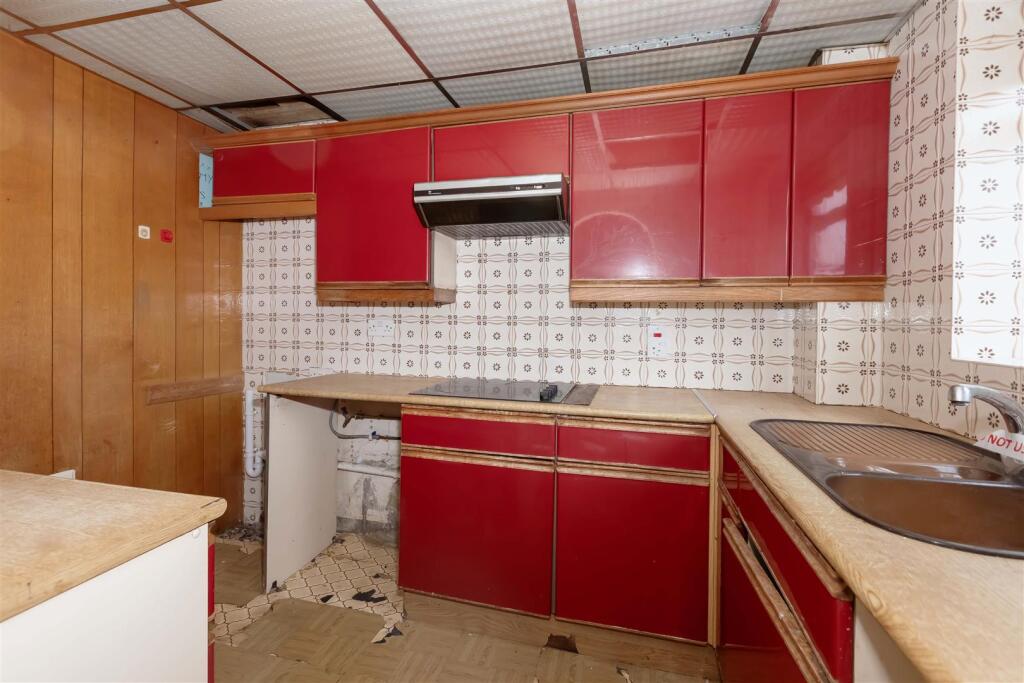 Willow Crescent_5.jpg