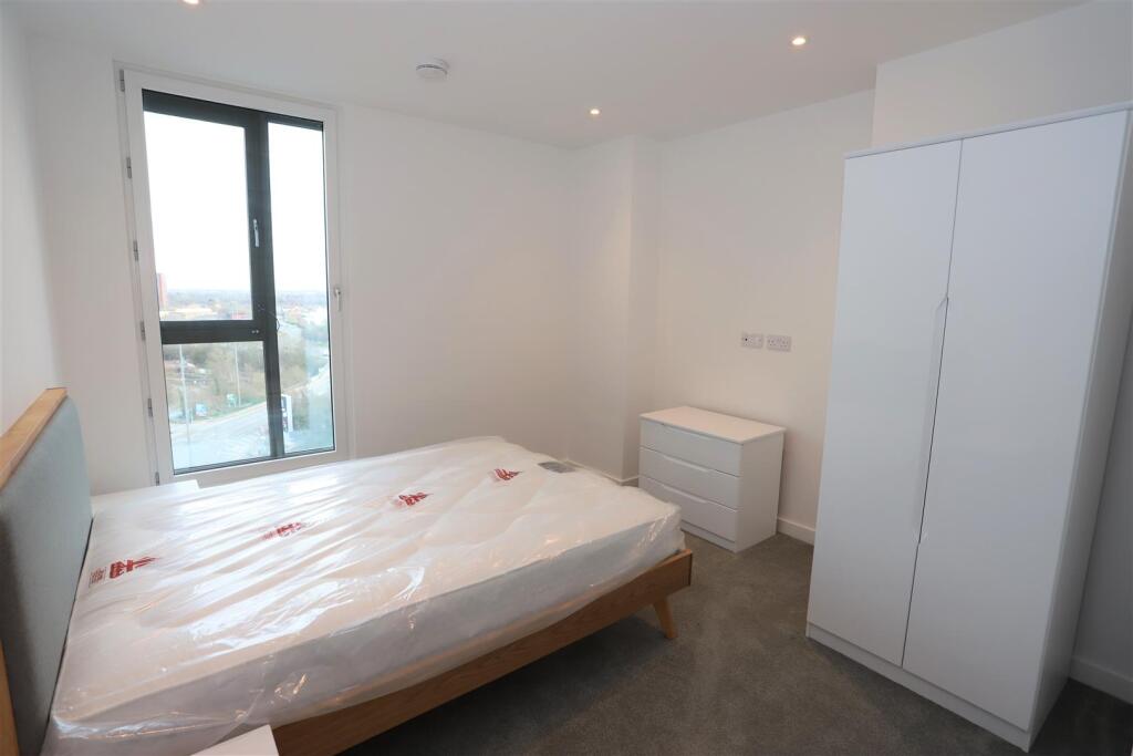 Bedroom.JPG