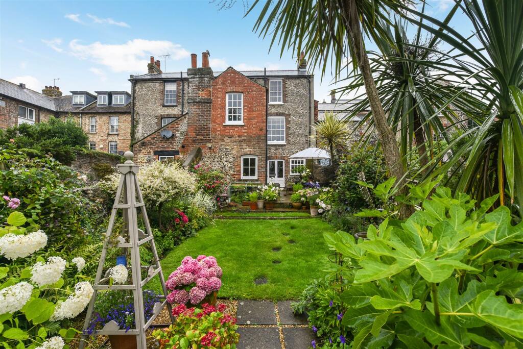 Garden Rear Aspect