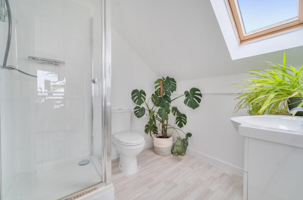 1383822-16-6929d3...