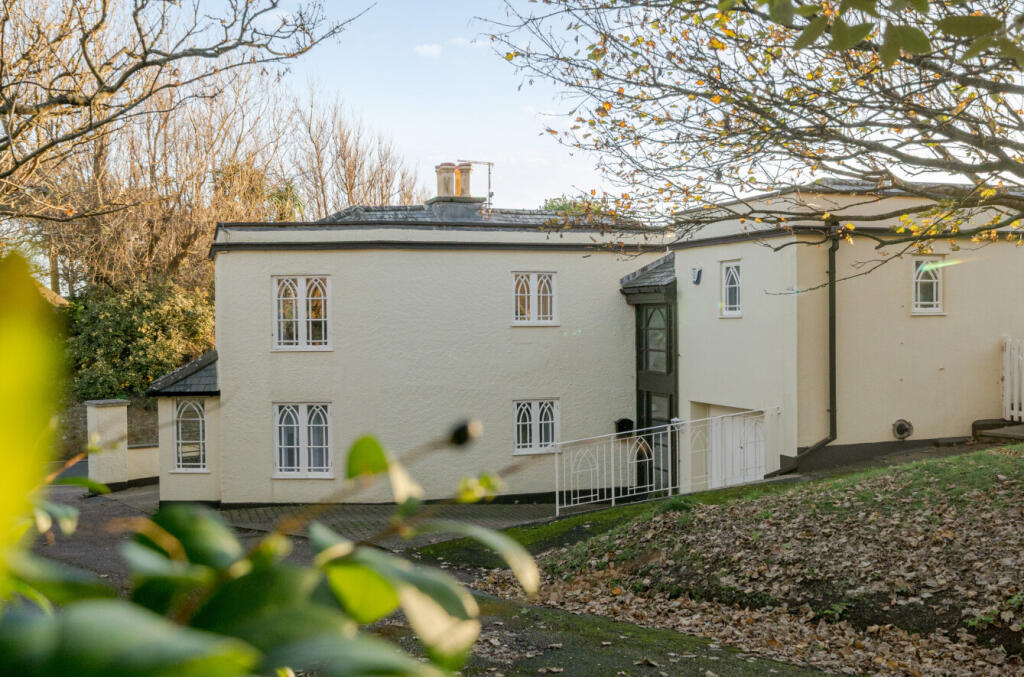 1383061-3-691f4e2...