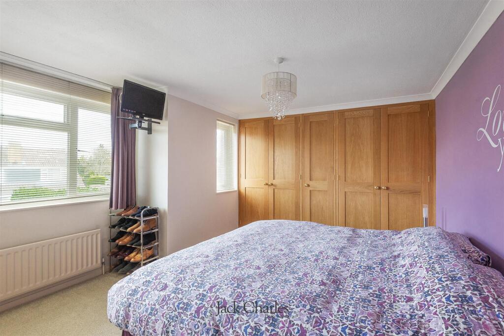 36 Framley Rd, TN10 4HS 009.jpg