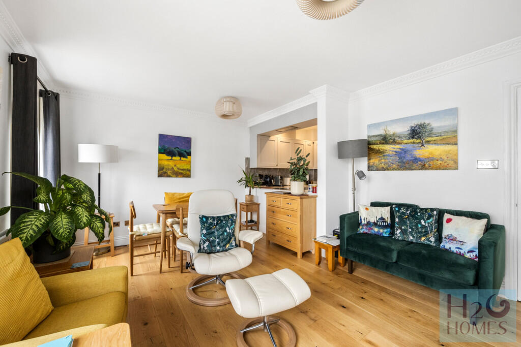 Wellington Court,...