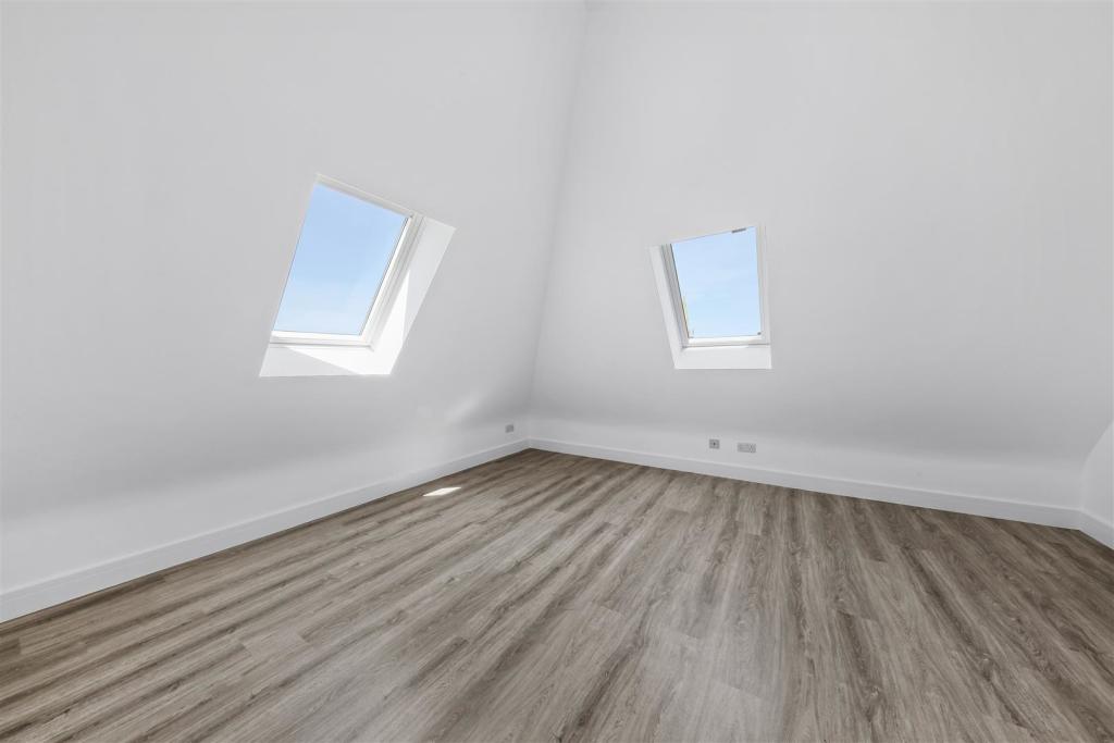 Flats 7, 15-17 Tudor Gardens - pFjgYjbt58l90ZVrl3B