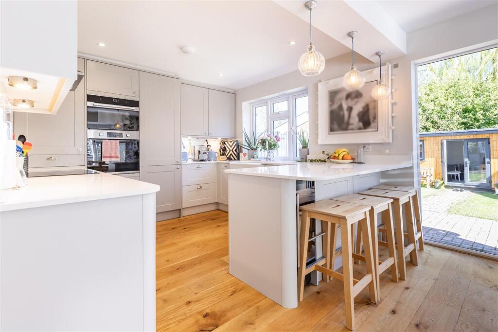 80 Crows Road  (5).jpg