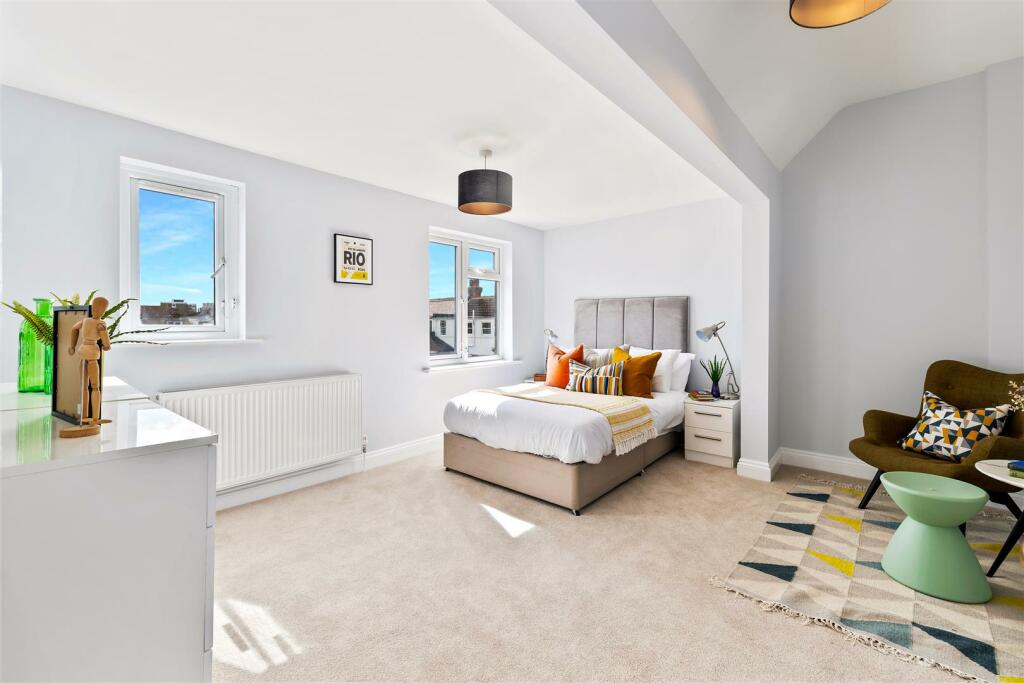 10 Pembroke Crescent Renovation Full Res-5.jpg