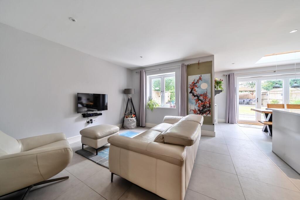 1297268-8-683855b...