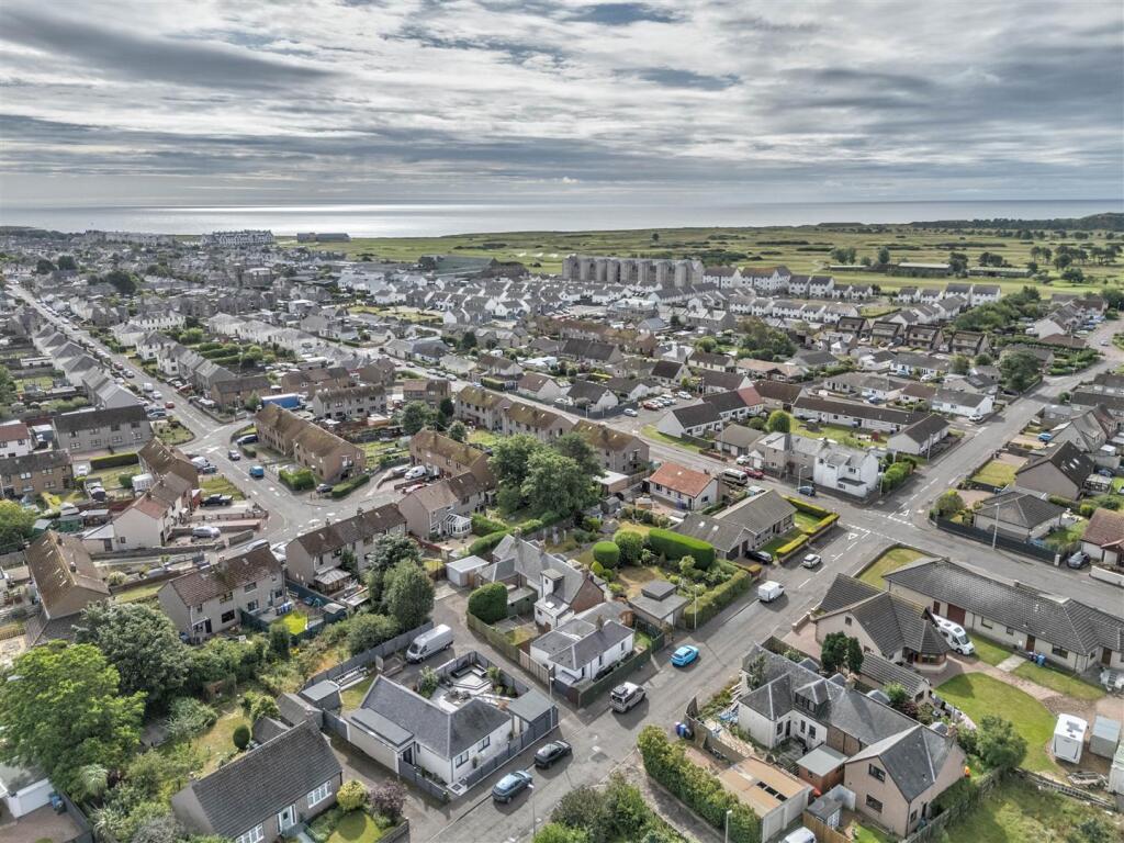 7 James Street Carnoustie-4.JPG