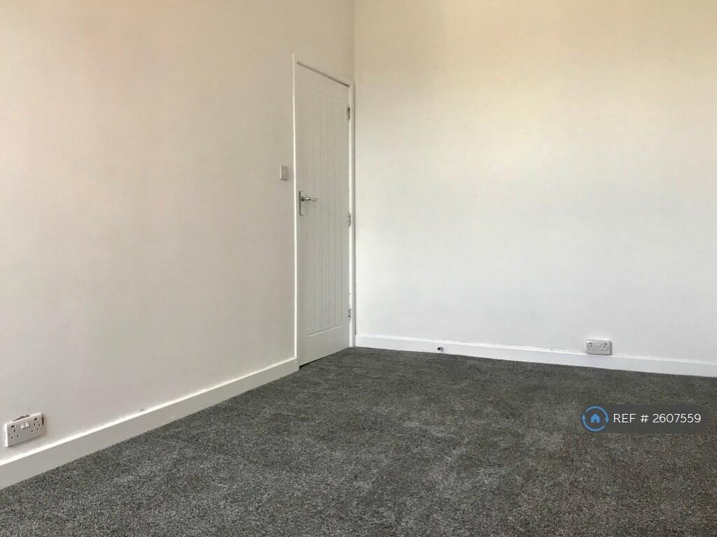 Large Double Bedroom