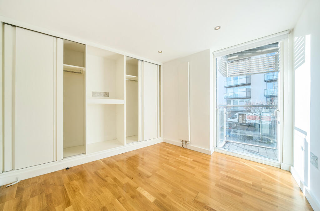 1393745-2-695bbf6...