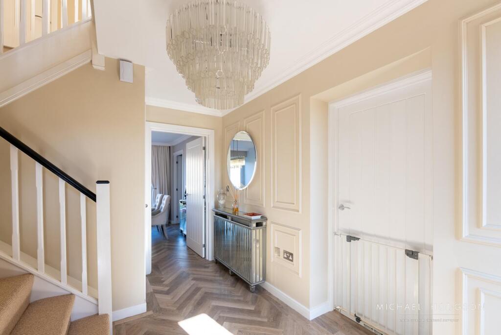 60 Leighfield-04.jpg