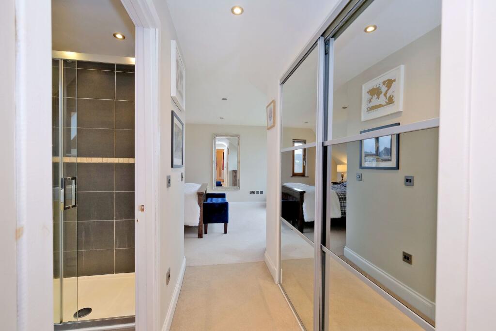 Master en-suite and wardrobe