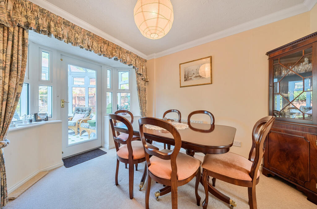 1356608-28-68d2c4...