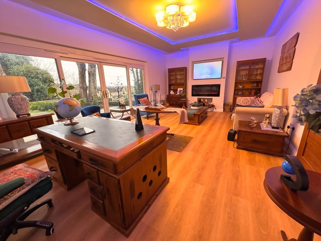 Lounge 1