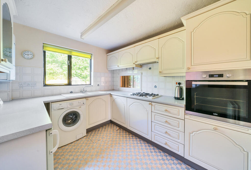 6-6824563a31d0d-1...