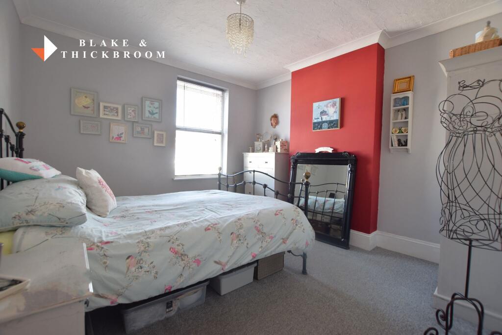 FIRST FLOOR: BEDROOM ONE