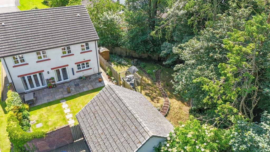 2 Goldington Drive Aerial d.jpg