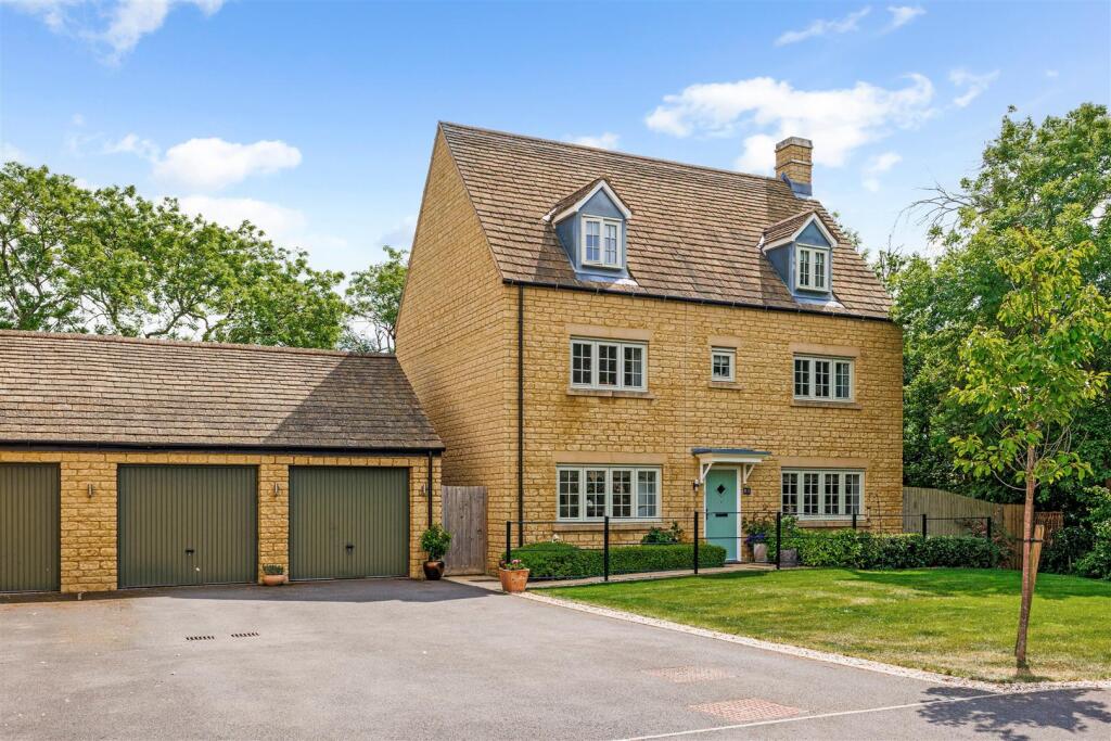 92548_21 June Lewis Way (4).jpg