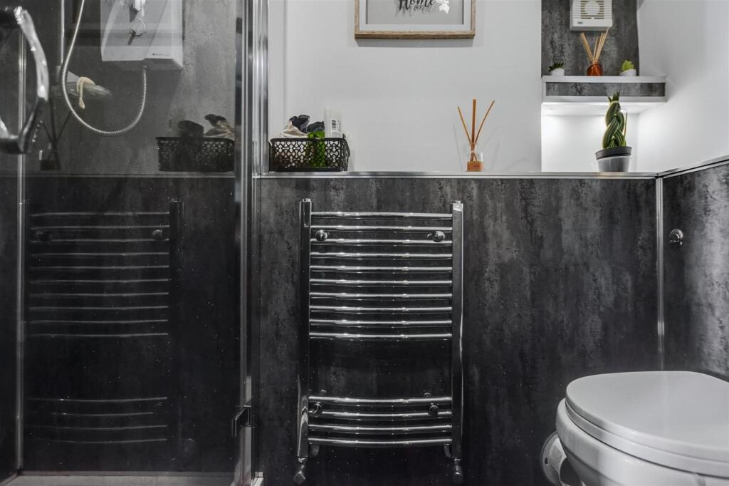 Downstairs Shower Room.jpeg