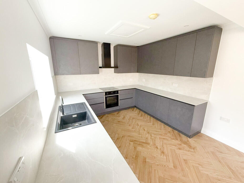 IMG-20250501-WA00...