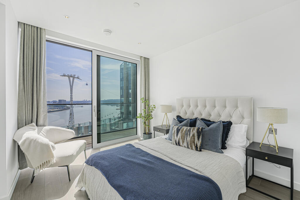 Principal Bedroom (1).jpg