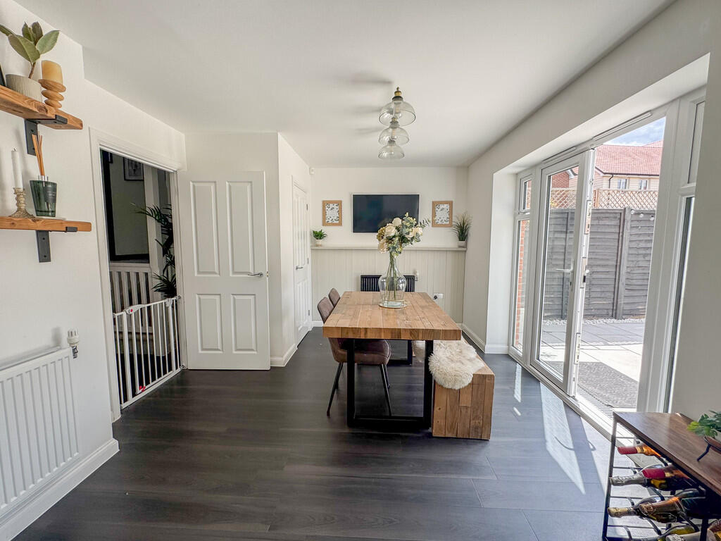 dining area use a...