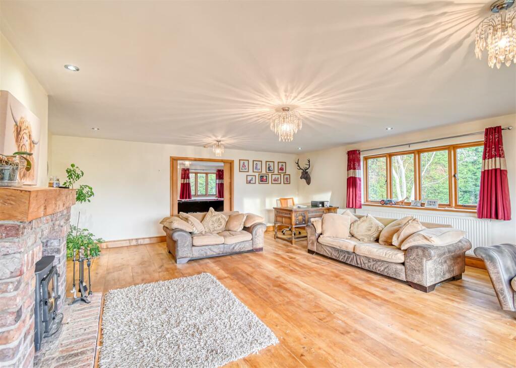 Riverside Bungalow-17.jpg