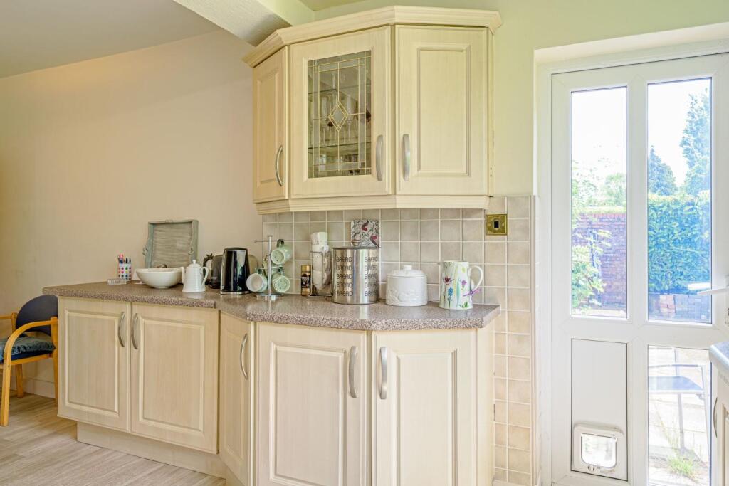 Kitchen Area 3