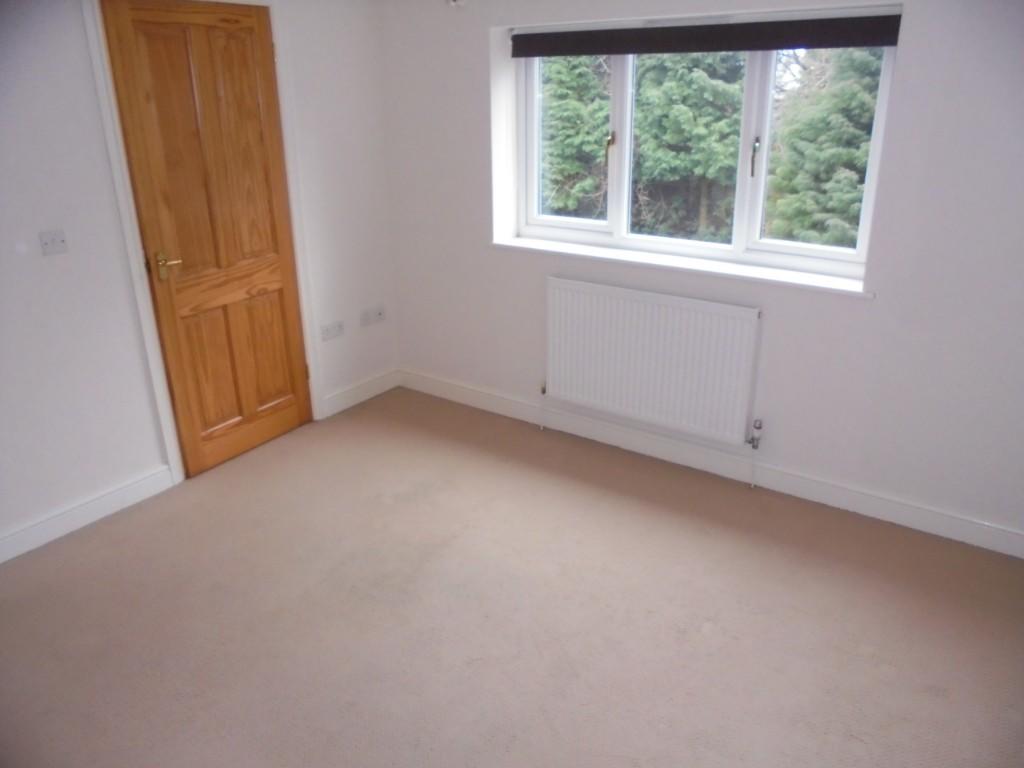 Websters Close, LE12