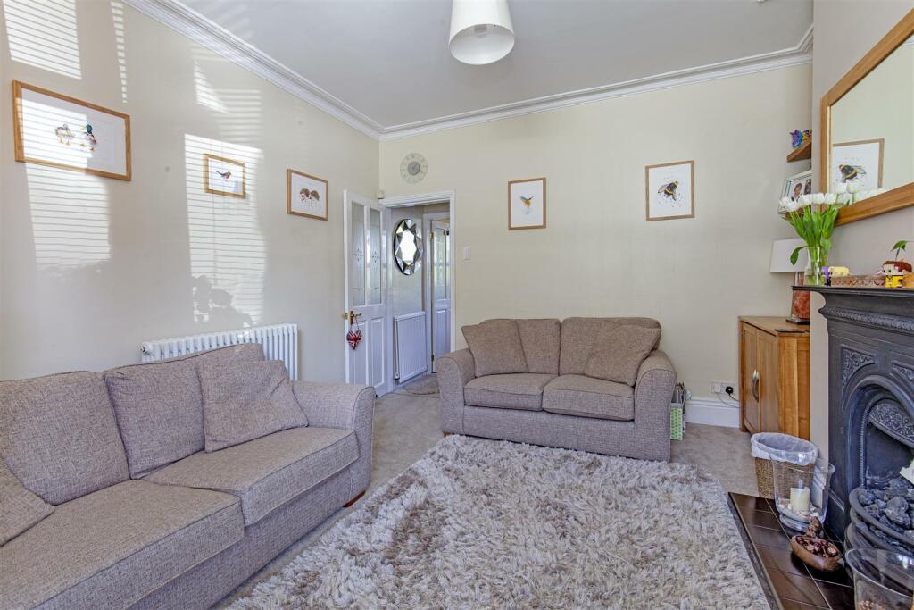 Reception Room-3.jpg