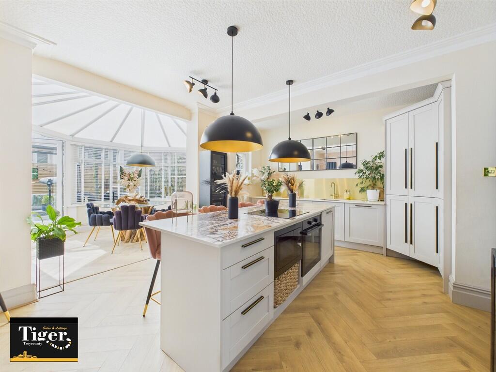 CAM03440G0-PR0311...