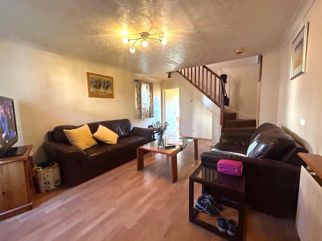 Lounge Dining Room PIc 2