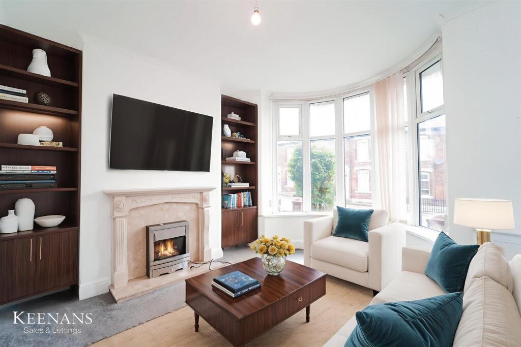 DSC00777 - Living Room - Standard - 2-2.jpg