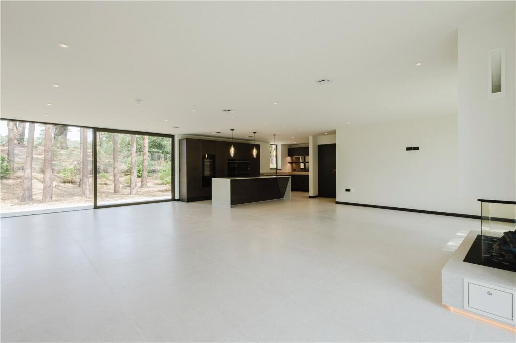 Open Plan Room