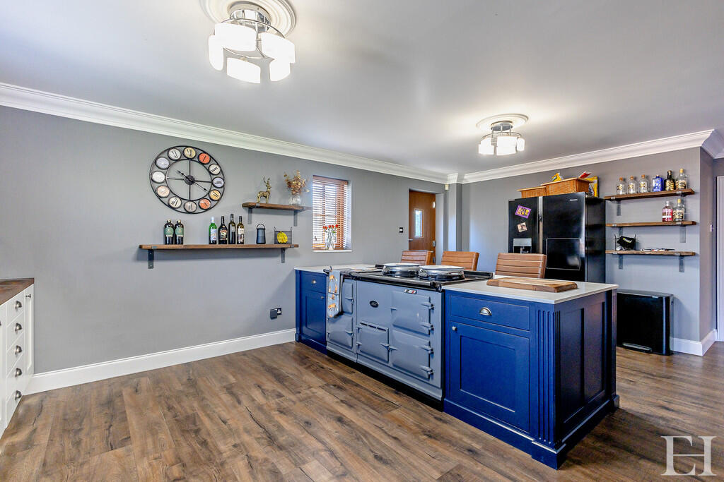8643451-interiorW...