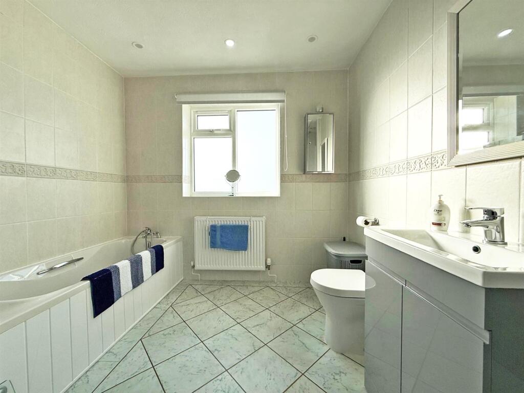 thumbnail_image3 (3).jpg