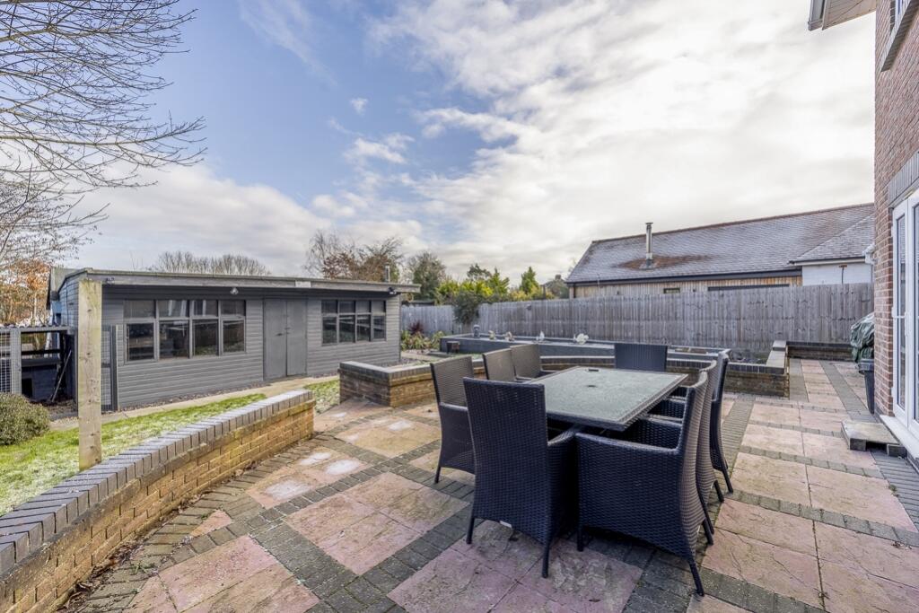 7 Hawthorn Road (North Greetwell)-11