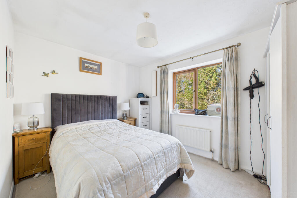 CAM05449G0-PR0040-STILL006