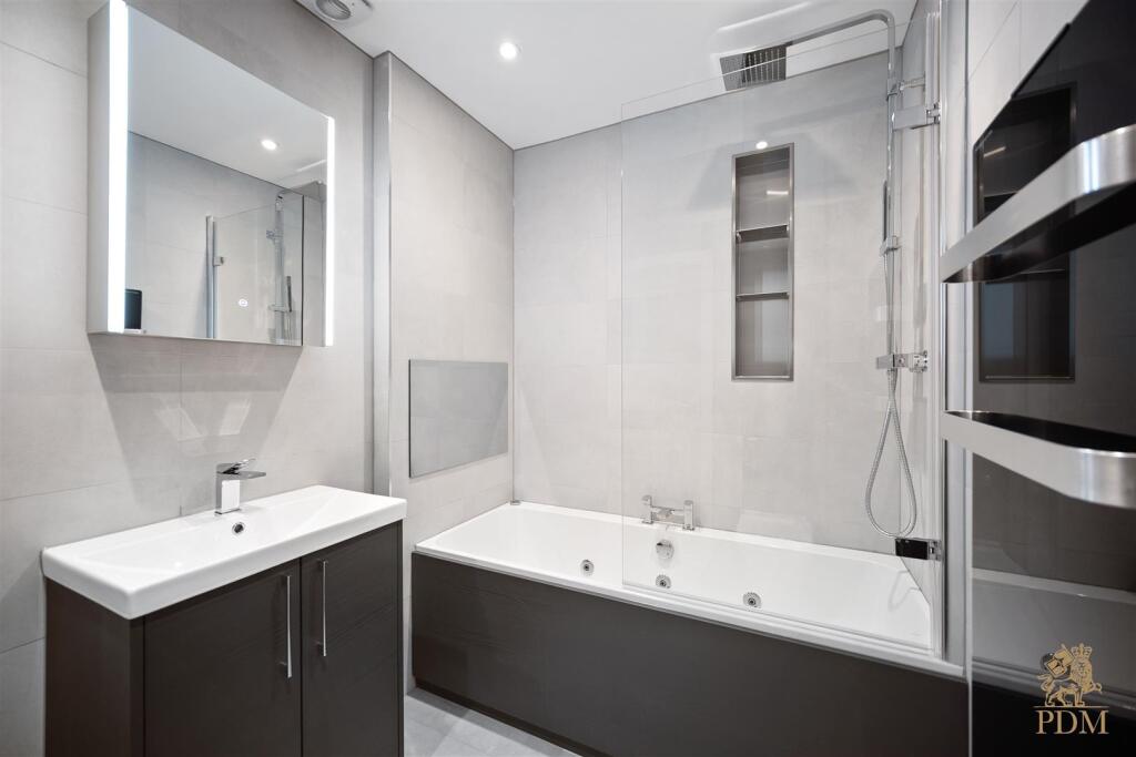 Apt 7 33 Long Row Nottingham NG1 2DR