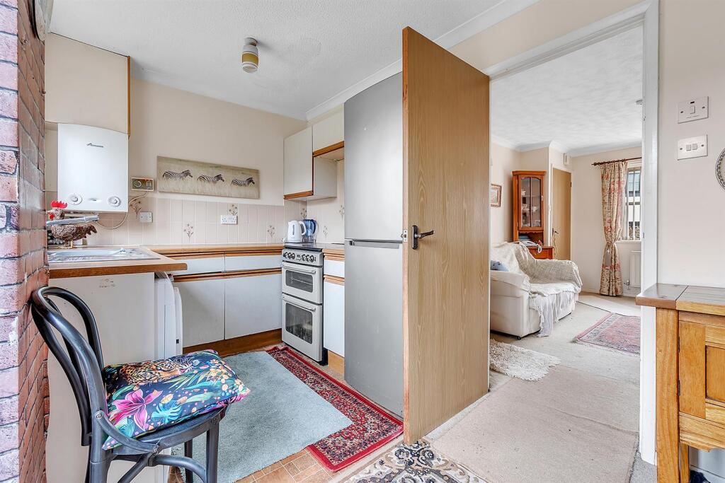 24AlfredWay.11.JPG
