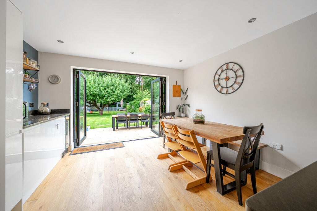 1316803-19-685d34...