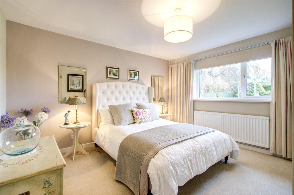 2nd Bedroom