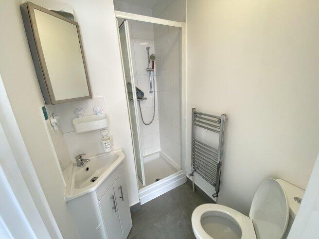 upper-court-road-kt19-8rd-934487