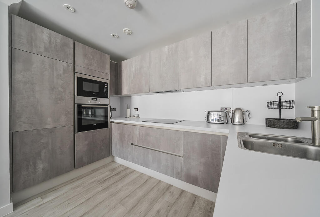 018-31-681cf809bb...