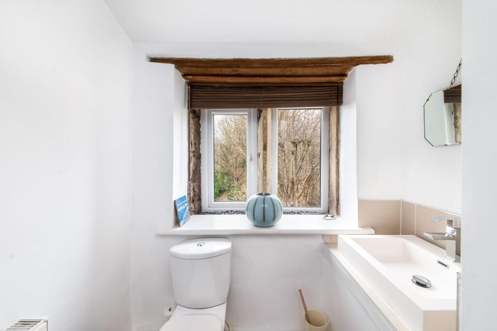 HOUSE BATHROOM