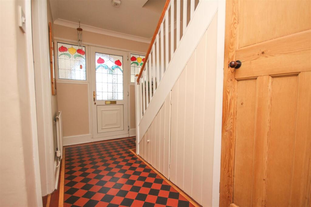 hallway (2).JPG