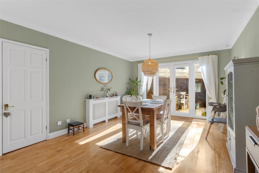 dining area #2.jpg