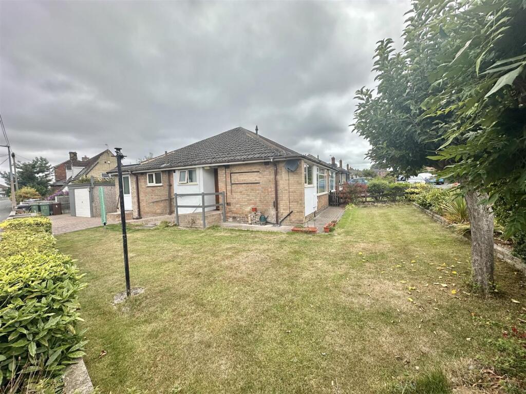 Bramleys Estate Agents - Robyn Royd Avenue - Mirfi