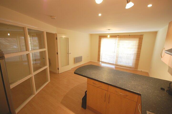 Photo 02