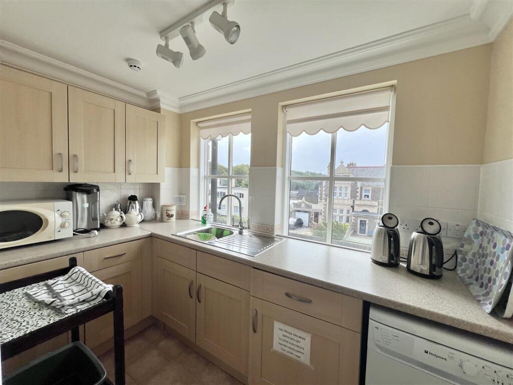 Residents Kitchen Off Lounge